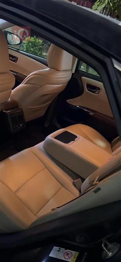 تويوتا أفالون